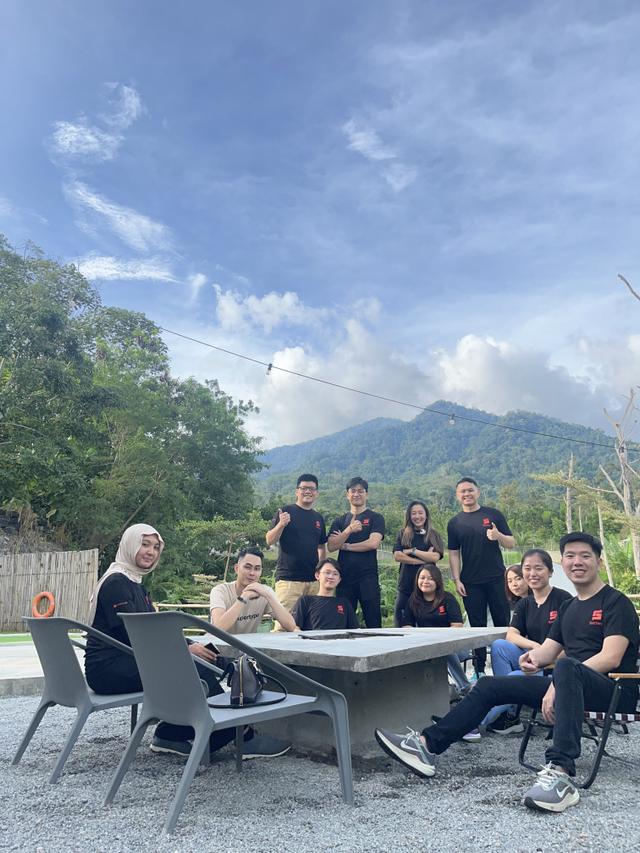 supertype team bonding trip